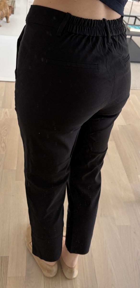 Hosen: Schwarze Hose mit Gummizug, Gr. XS – Gebraucht aus Au ZH von eac_gm25