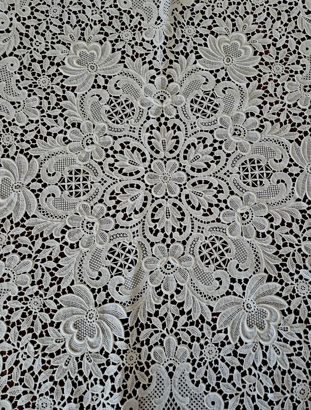 Sonstige Tischwäsche: Plauener Spitze Tischdecke  Dm 85cm – Neu (gemäss Beschreibung) aus Bern von Antikbatik 1