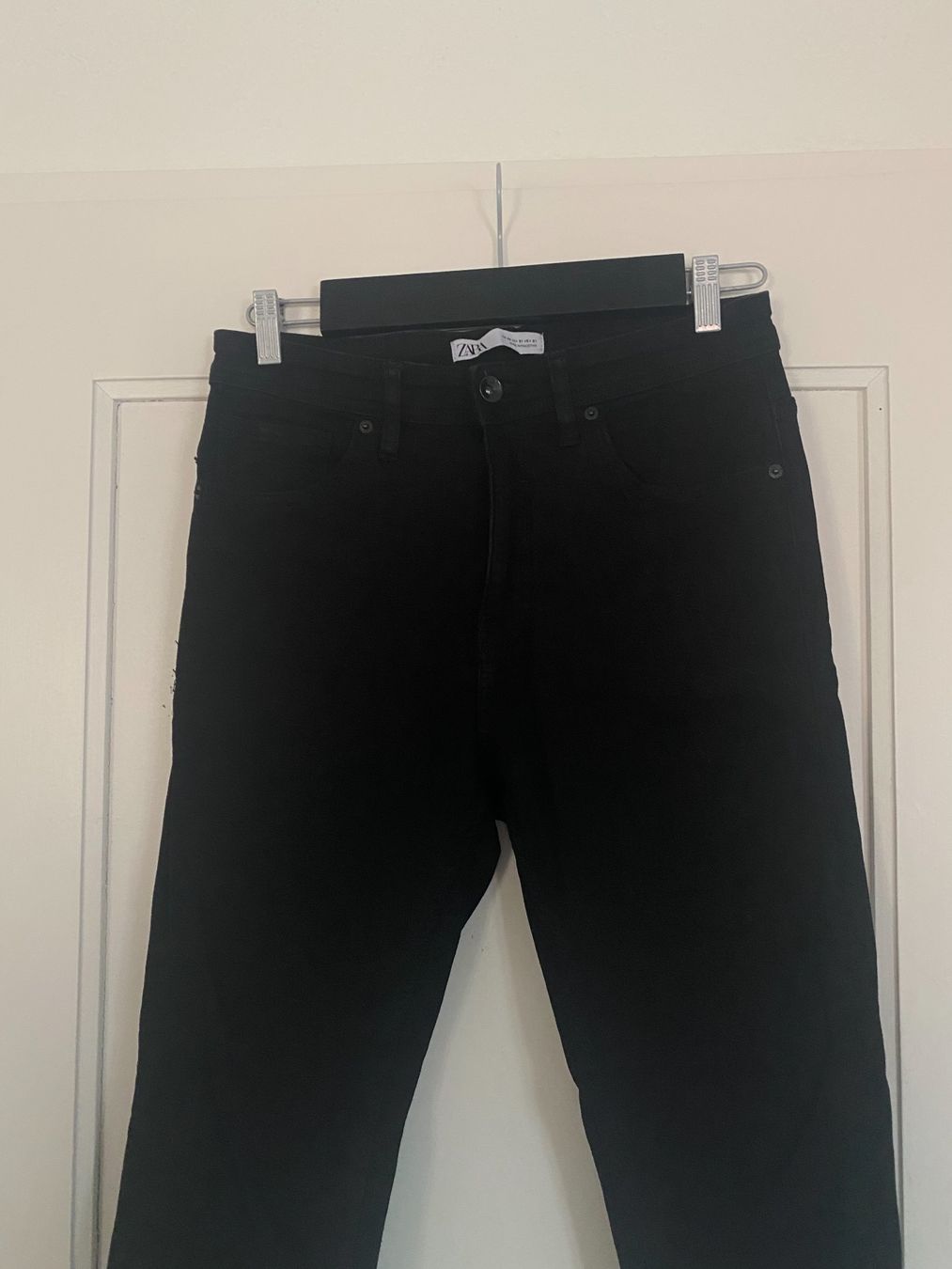 Zara Jeans: Zara black men’s jeans – Usato da Zürich venduto da daria_m 1