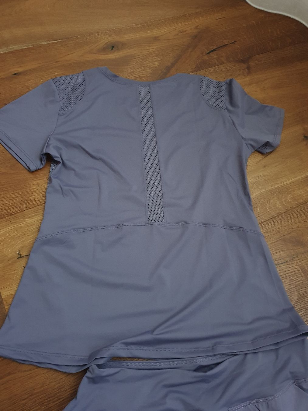 Kleiderpakete: Schönes Damen Sportset L – Neu und originalverpackt aus Fischingen von nad_fxf2 3