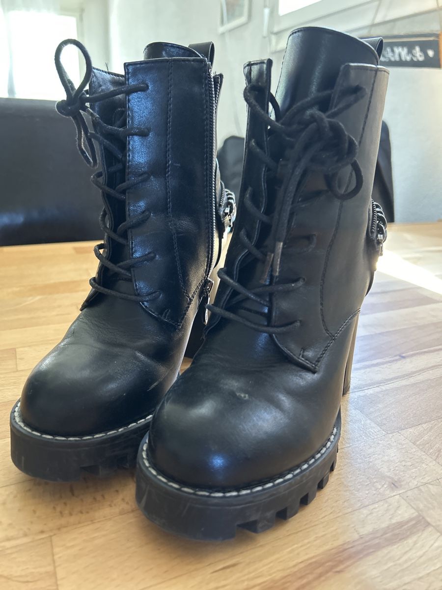 Damenschuhe: Stiefel – Neu und originalverpackt aus Kaufdorf von nadine_bufe