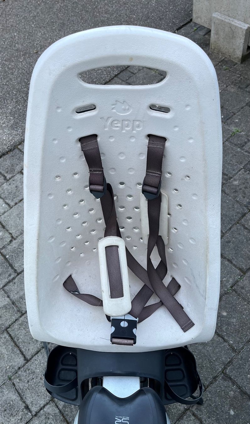 Thule Pezzi di ricambio: Thule Yepp Maxi Kindersitz – Usato da Kirchberg BE venduto da qualle01