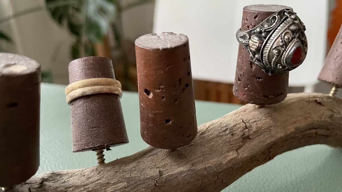 Portagioie: Ringhalter, Ring display – Usato da Bern venduto da .DolceVita. 2
