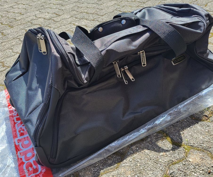 reisetasche-von-kappa-mit-rollen-und-ausziehbarem-handgriff-neu