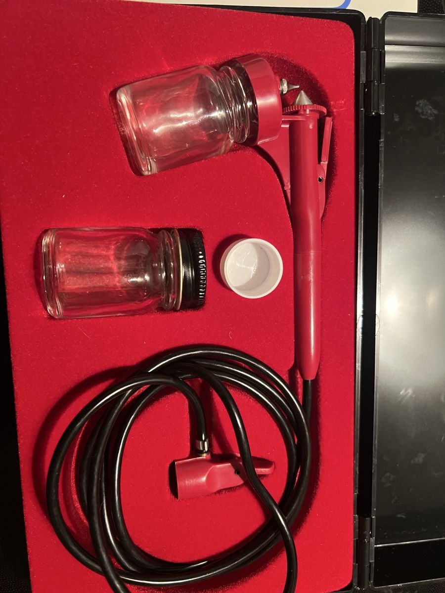 Alle Werkzeuge: Modellbau Airbrush – Gebraucht aus Erlach von foere 1