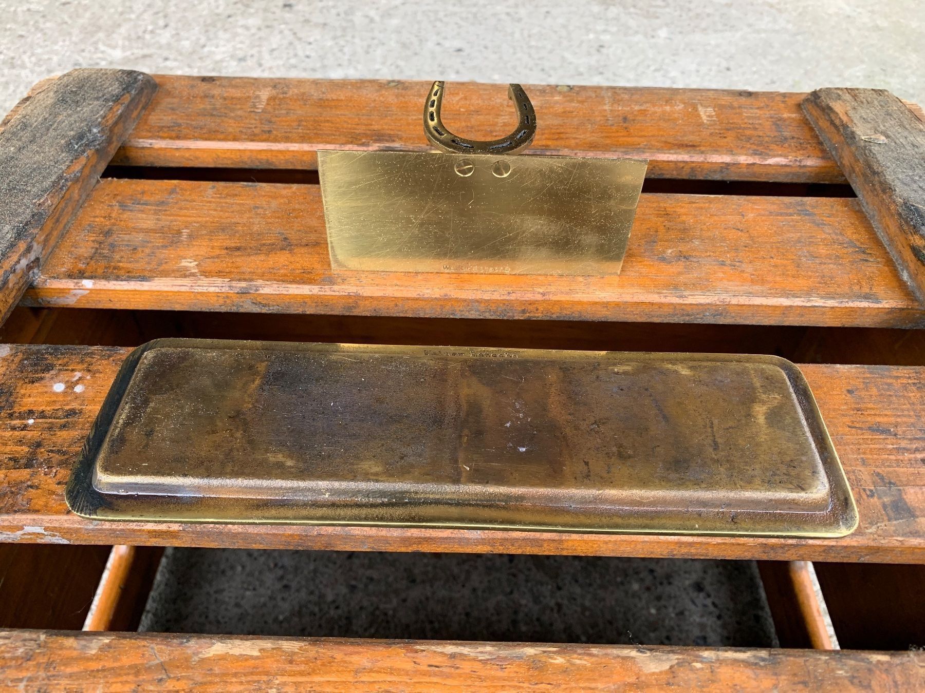 Figuren: schöne Walter Latscha Schreibtisch Garnitur – Gebraucht aus Feldbach von Olive1 8