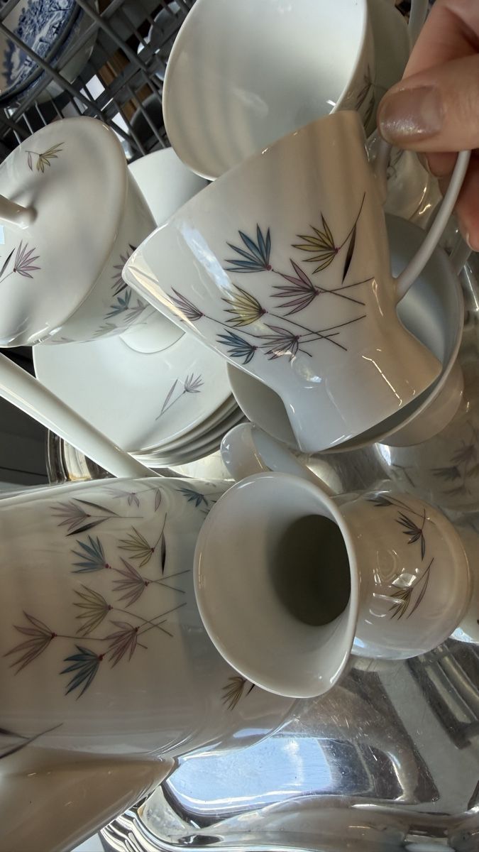 Rosenthal Set di piatti: Rosenthal "Form 2000 Blütenspiel" Kaffeeservice, 15-teilig  – Usato da Kreuzlingen venduto da ire_9kl2 6
