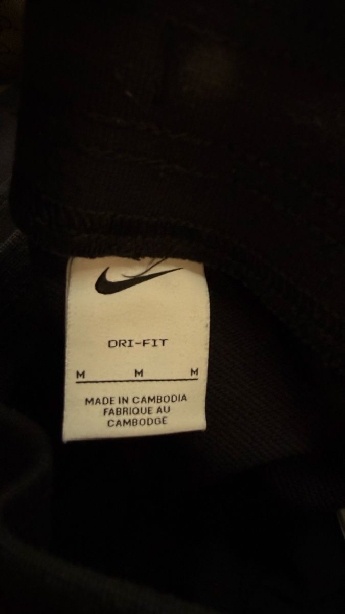 Nike Hosen: Nike Jogginghose Schwarz Grösse M  – Gebraucht aus Basel von ae2276 2
