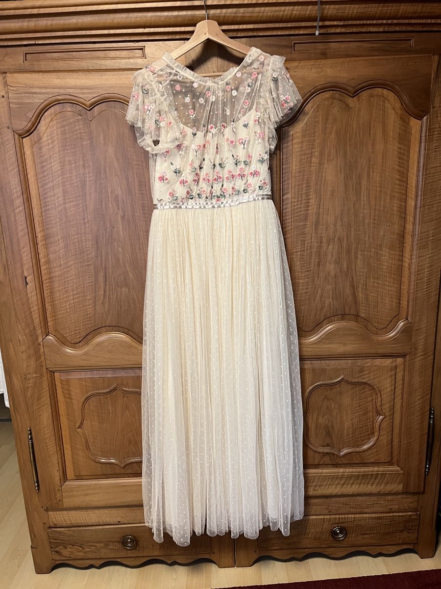 Robes: Needle & Thread Kleid Tüll creme beige Gr. 40 – D'occasion à Rotkreuz par zisii