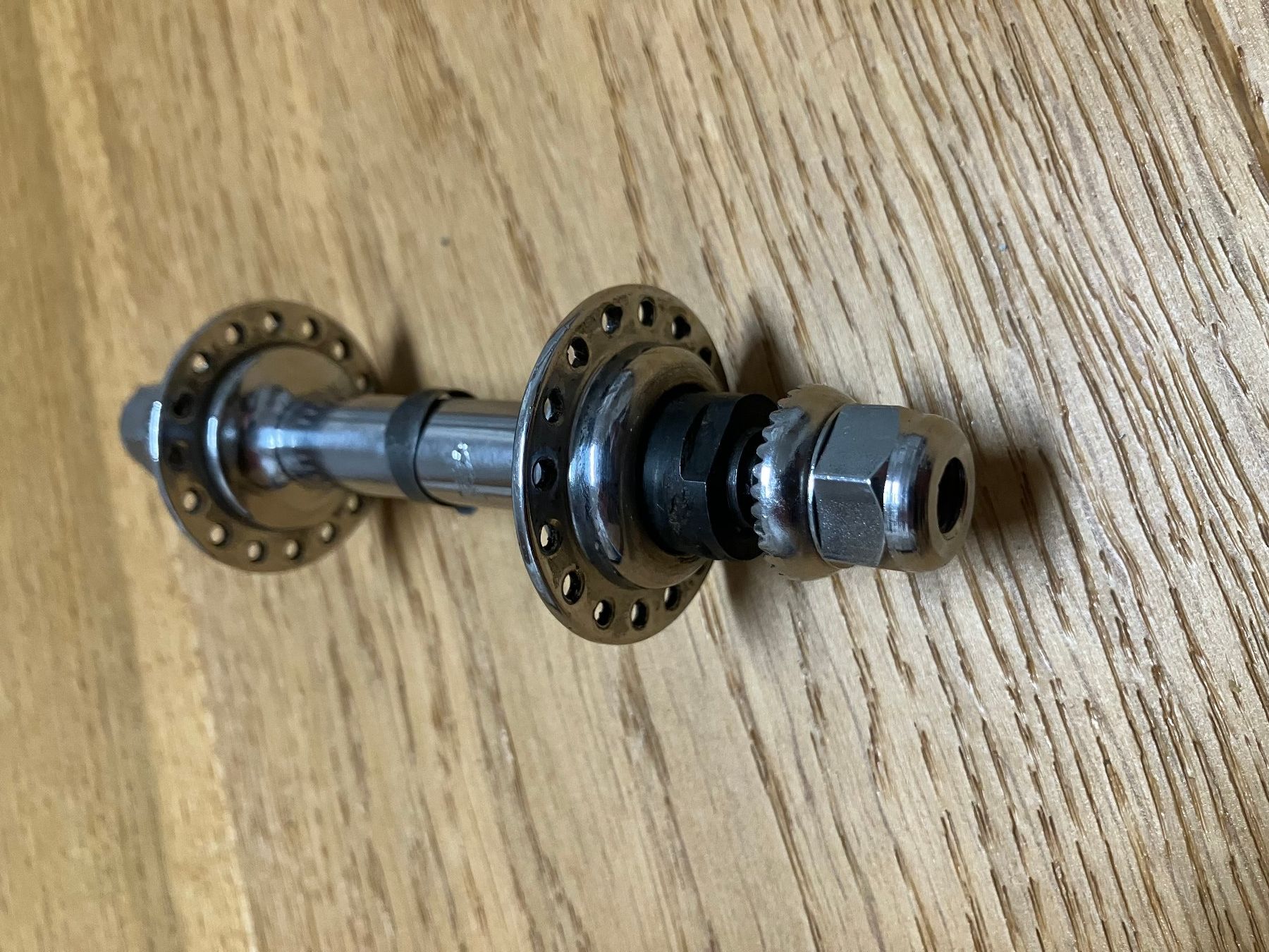 Pezzi di ricambio: Raleigh Vorderradnabe 16 Loch – Usato da Obermumpf venduto da Estrela67 5