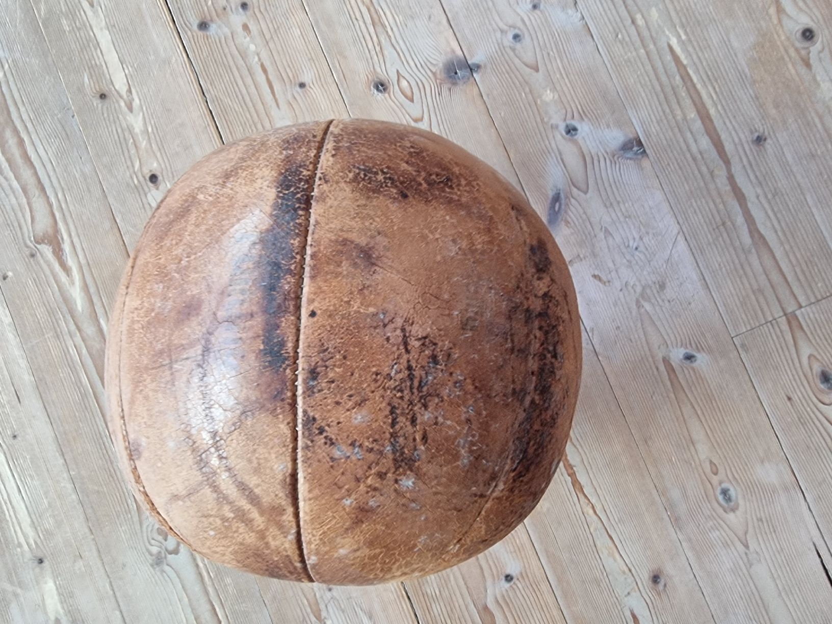 Alder+Eisenhut Palloni: Medizinball Leder antik – Usato da Nidau venduto da Wertas2 3