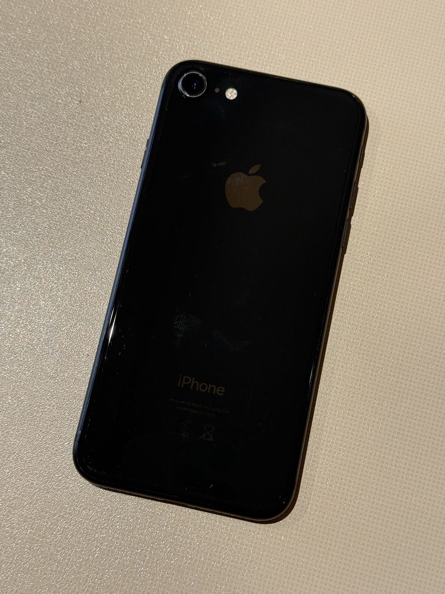 Apple Handys / Smartphones: iPhone 8 64GB nero usato funzionante – Gebraucht aus Glis von dor_b2nc 3