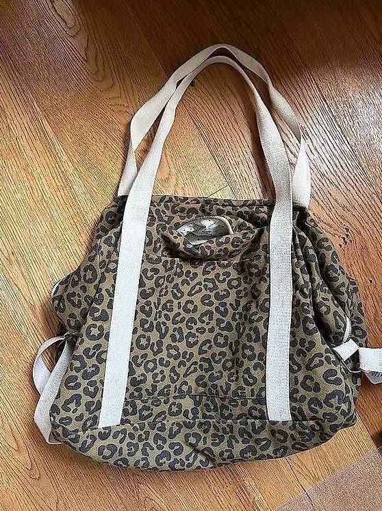 Borse: Rose in April - Raphael Weekender/Diaper Bag – Nuovo (secondo la descrizione) da Flims Dorf venduto da jol_7fq8 2