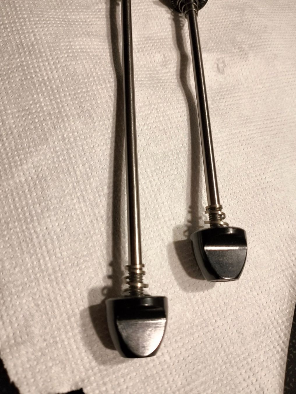Zipp Pezzi di ricambio: ZIPP Quick Release Titanium 100/130 Pair Zipp black – Usato da Uster venduto da KarlZH 5