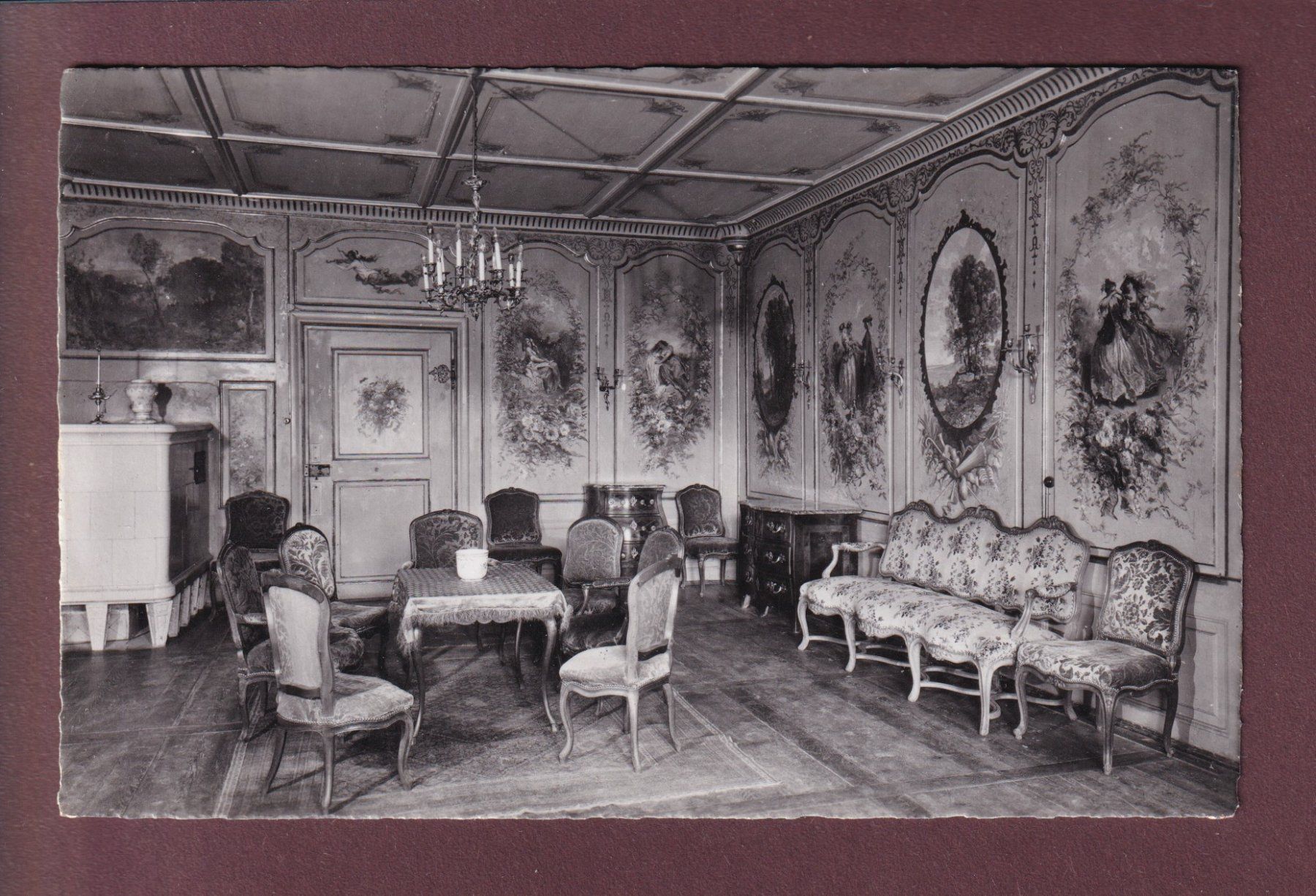 Cartoline postali: Château de GRUYERES - Salon - 1947 – Usato da Pully venduto da nicecards