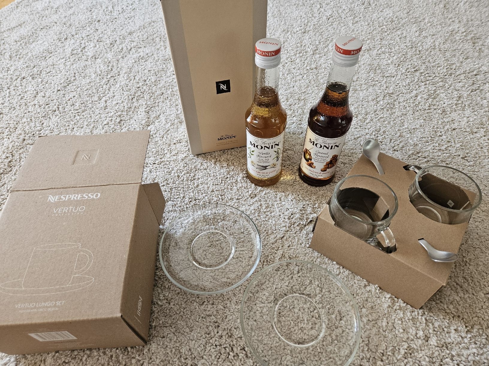 Nespresso Lebensmittel & Spezialitäten: Nespresso Zubehör  – Neu und originalverpackt aus Oberengstringen von ada_2nqn