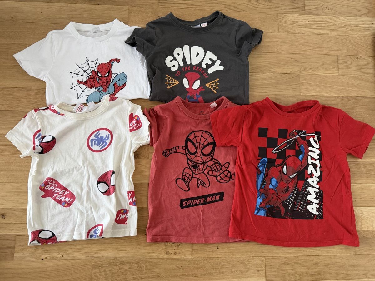 Kleiderpakete & -sets: 5 Kinder T-Shirts Spiderman Grösse 110/116 – Gebraucht aus Oensingen von lottina01