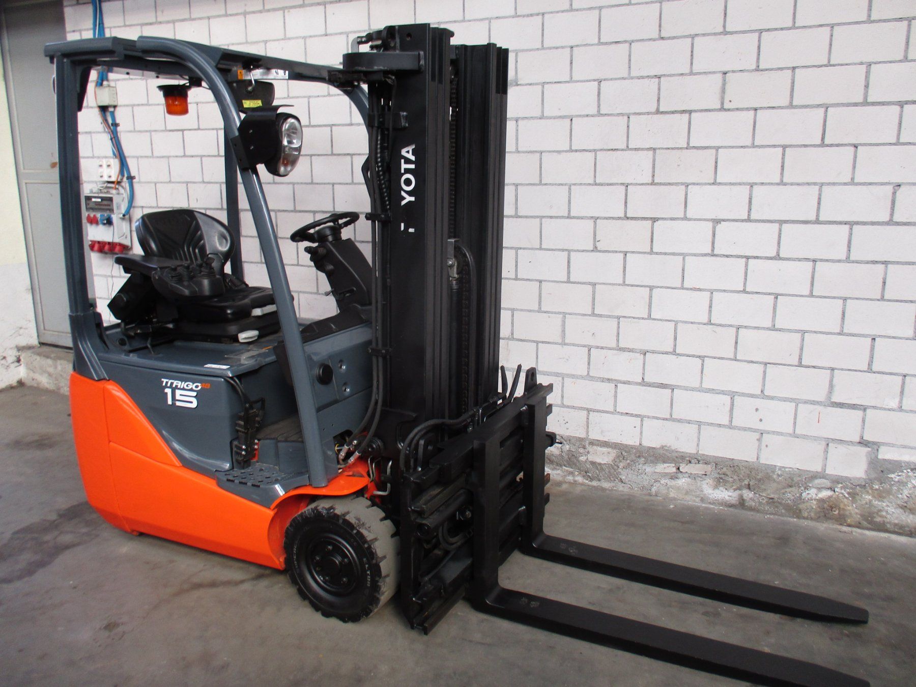 Toyota Carrelli elevatori e a forche: STAPLER TOYOTA 8FBE 15  ELEKTRO GABELSTAPLER – Usato da Seon venduto da zomahandel 7