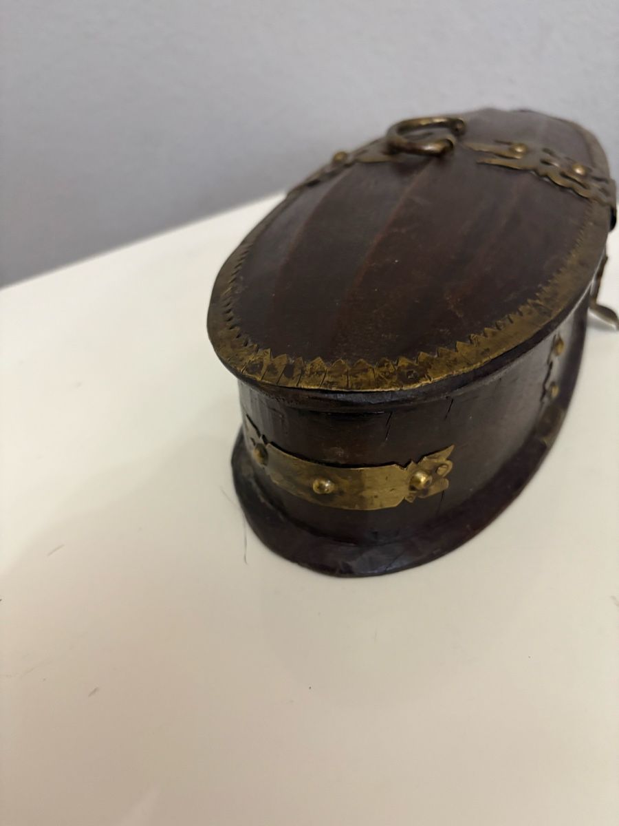 Pots: Jolie boite ancien  – D'occasion à petit lancy par FerreiraLuis 7