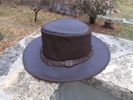 Chapeau en cuir australien taille XXL