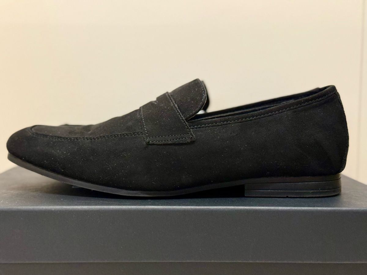 Scarpe da uomo: PierOne Slipper schwarz Grösse 43 – Nuovo (secondo la descrizione) da Schindellegi venduto da HeroMan. 1