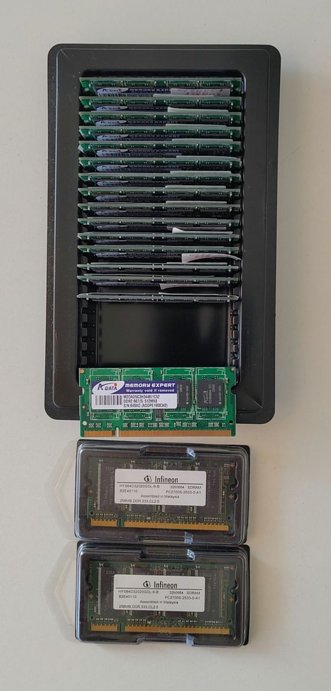 PC: Mémoires pour PC fixe et portable. – Usato da Ecublens VD venduto da CMassei 8