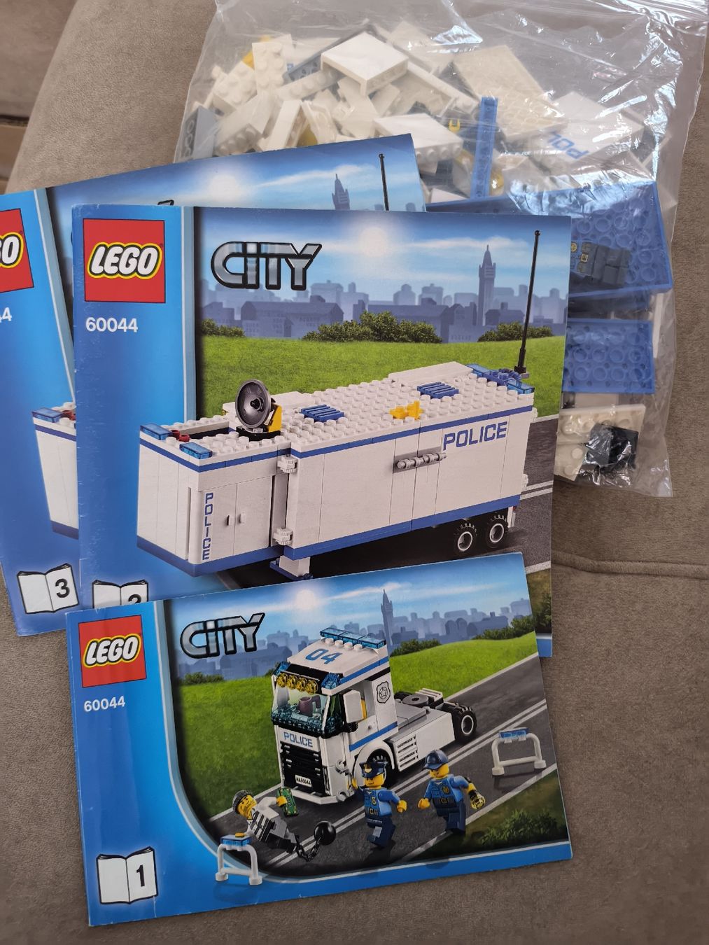 LEGO City 60044 - Mobile Polizei-Station, komplett! (Gebraucht) in ...