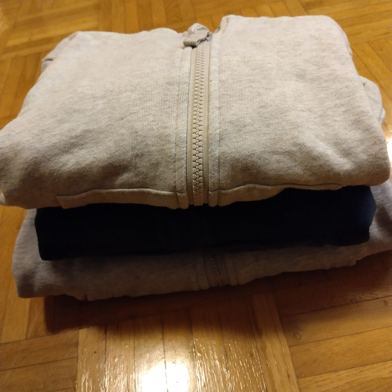Kleiderpakete & -sets: Kinderhoodies-Set, Gr. 122 – Gebraucht aus Oberdorf NW von niederj 1