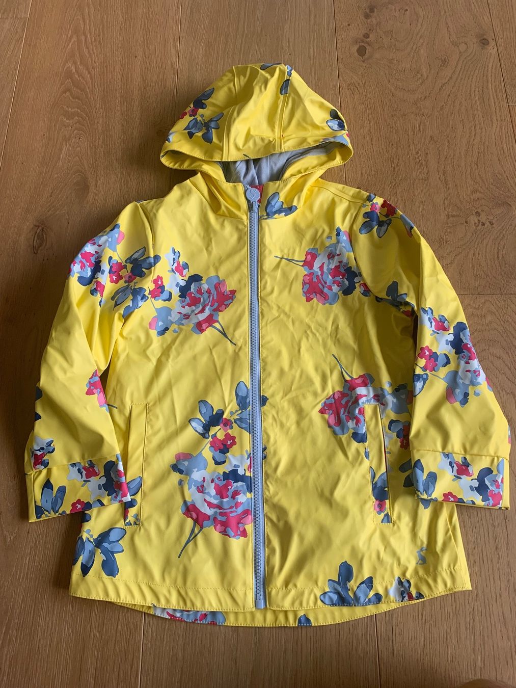 Jacken & Mäntel: NEU Set Regenmantel&Regenstiefel, Gr.116 – Neu und originalverpackt aus Eglisau von vfe7