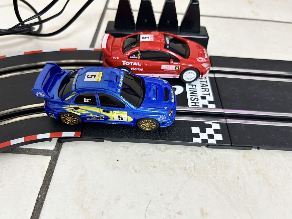 Carrera Rennbahnen: Carrera Rennbahn rally – Gebraucht aus Kerzers von avd_t5fq 1