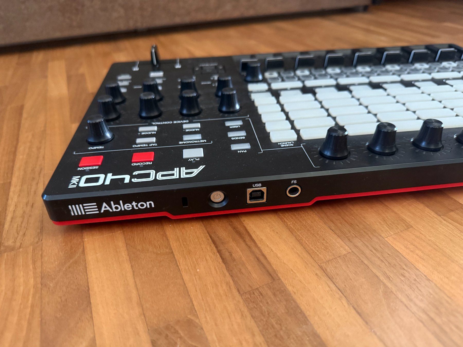 Akai Musikinstrumente: Akai APC 40 MK II – Ableton Live Controller – Gebraucht aus Baden von jasmin_92 2