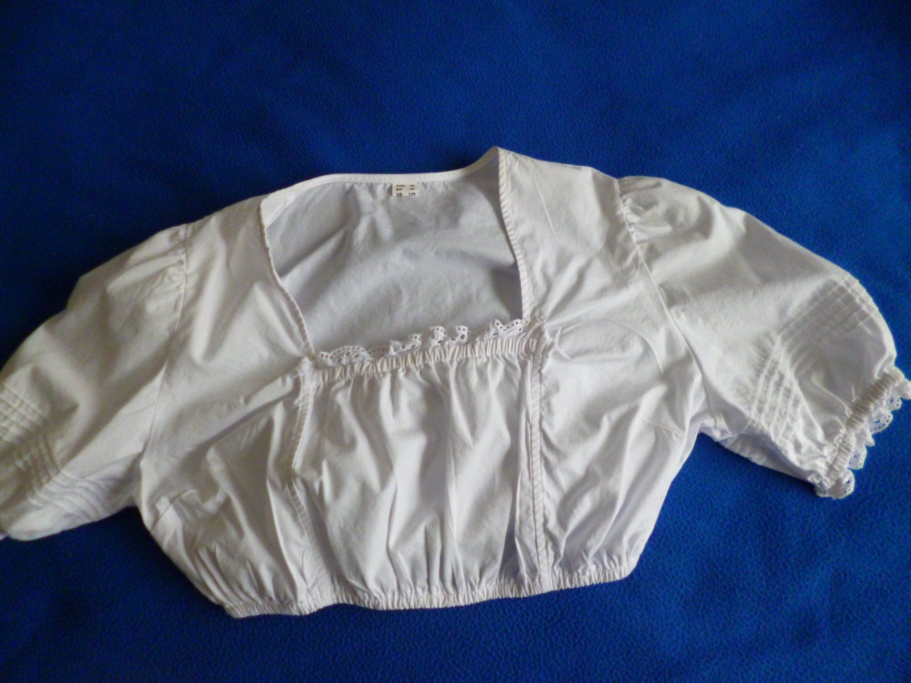 Kleider: Sehr schönes Dirndl Oberteil, Grösse 38 – Neu (gemäss Beschreibung) aus Unterseen von marathon1 6