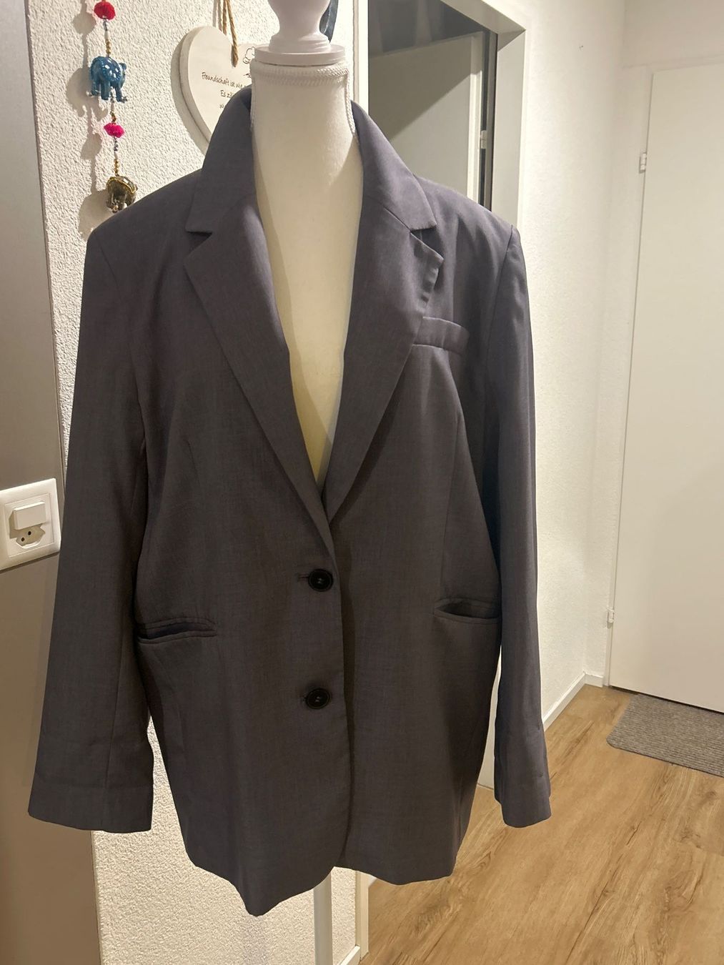 Bershka Giacche: Blazer grau von Bershka Gr. S – Usato da Brunnen venduto da Nala2929 2