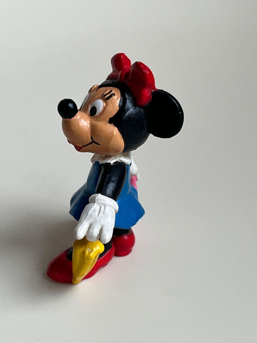 Disney Statuette: Minnie Mouse Figur mit Schirm – Usato da Winterthur venduto da Wusa01 2