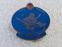 Ansteckpin 279: Snowboard School Prince & Princess