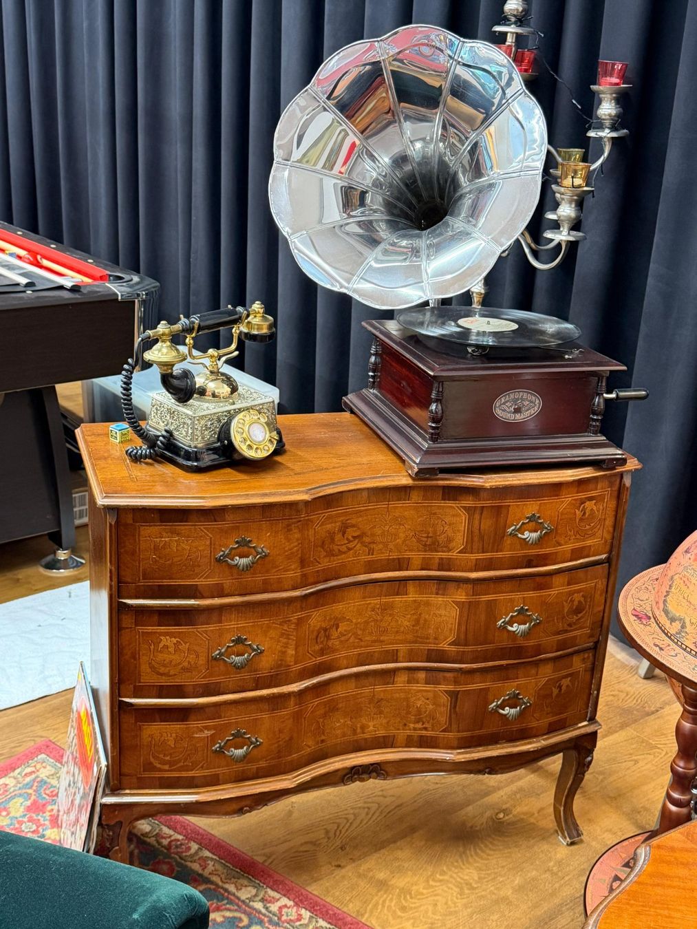 Kommoden: Antike Barock-Kommode im Louis XV Stil – Gebraucht aus Olten von antonio.troia 1