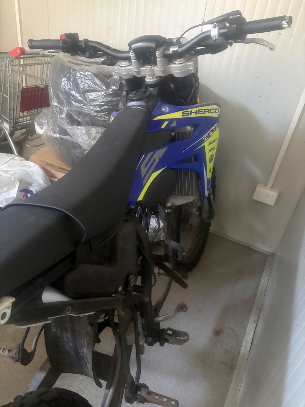 Strasse: Sheerco – Gebraucht aus Quarten von ueg_ymr5 2
