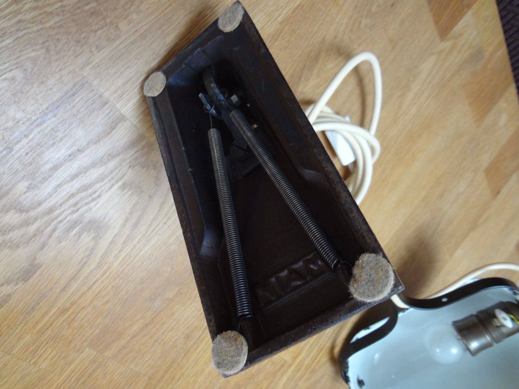 Lampen: Très belle lampe originale de bureau NIAM – Gebraucht aus Aigle von Prunellita 5