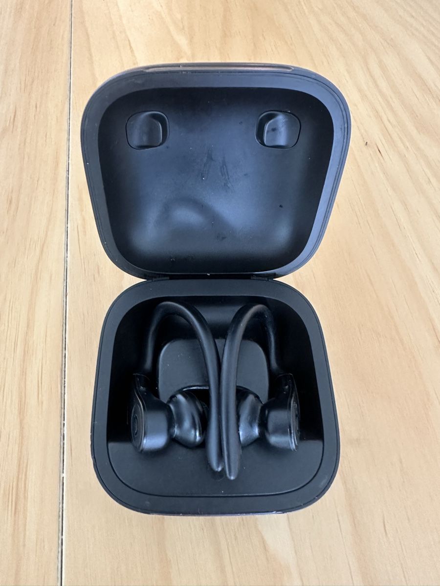 Beats Casques audio: Apple Powerbeats Pro – Défectueux à Köniz par ver_7ngz