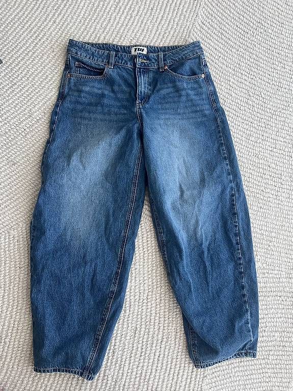 Jeans: Dunkelblaue Jeans  Grösse 38 – D'occasion à Aarau par micheelehug 2