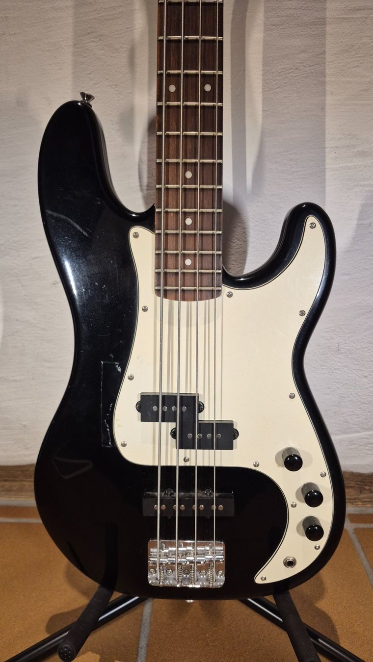 Cort Strumenti musicali: E-Bass Cort – Usato da Winterthur venduto da NorrSydGuitars 3