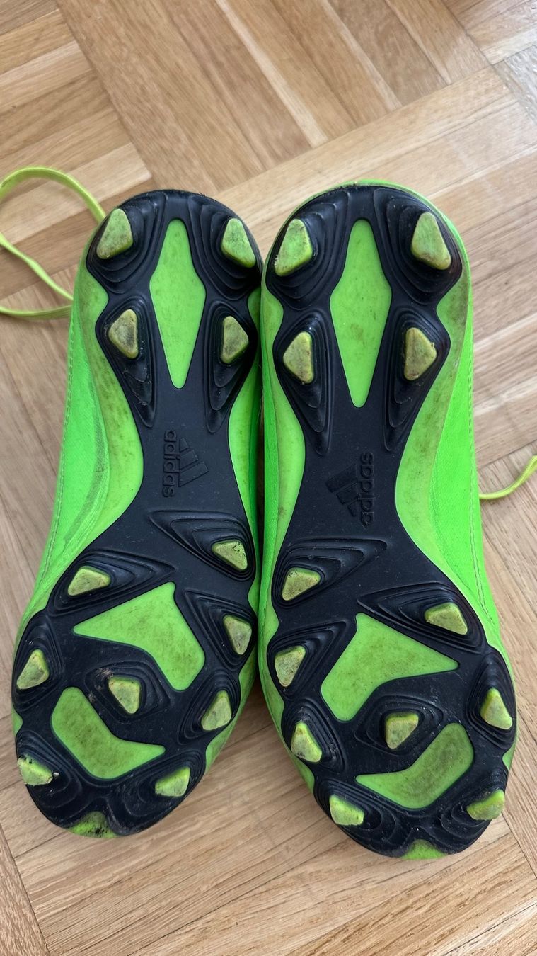 Adidas Scarpe per ragazzi: Fussballschuhe adidas Grösse 32 – Usato da Schönenbuch venduto da marisli80 1