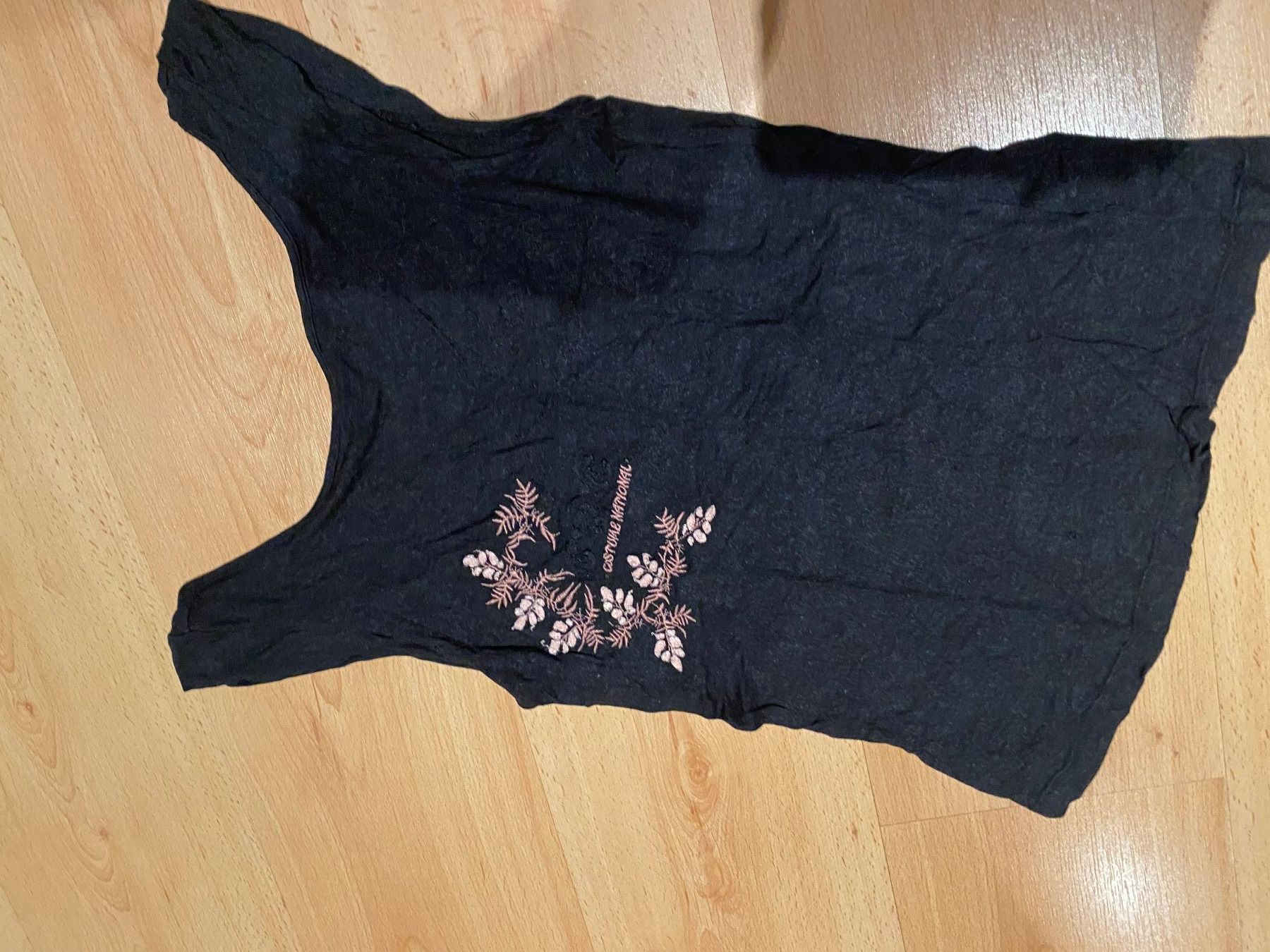T-Shirts: Costume National T-shirt – Gebraucht aus Vaduz von RapunzelLissi