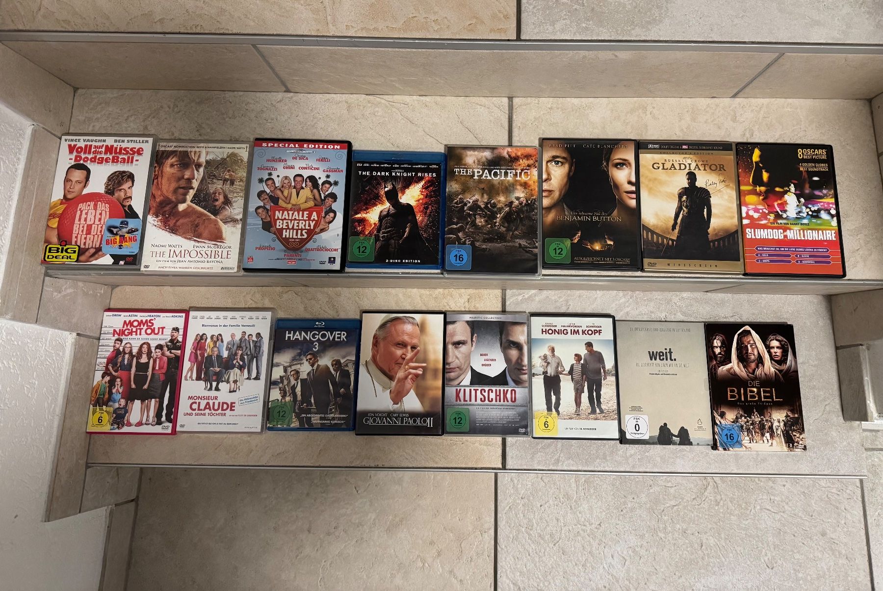 Tutti i DVDs: 16 DVDs - Komödien, Action & mehr! – Usato da Münchenbuchsee venduto da LuiConte