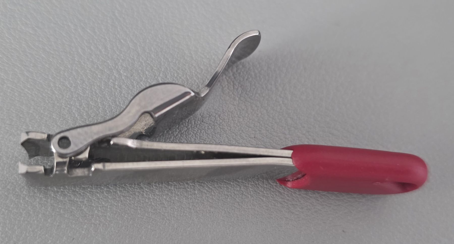 Victorinox Coltelli tascabile: Victorinox Nail Clipper Neu – Nuovo (secondo la descrizione) da Niederuzwil venduto da 262305 1