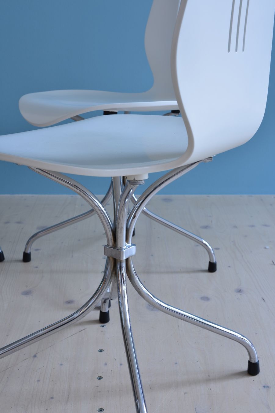Sedie: Theo Häberli Chaise Lyra Dining Chair Set – Usato da Zürich venduto da heydaymoebel 2