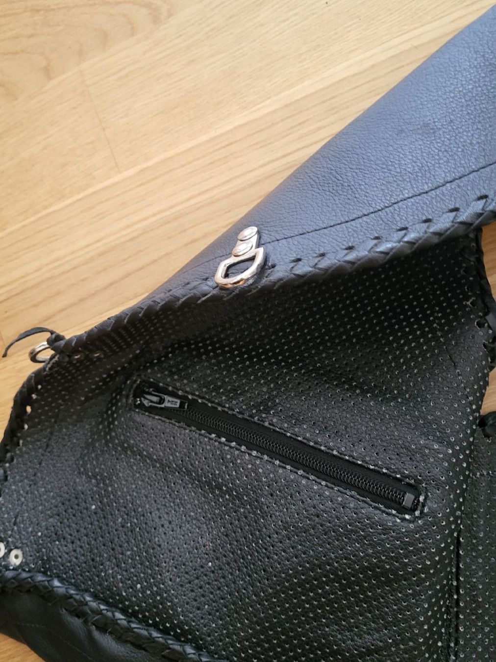 Gilets & Westen: Motorrad-Lederweste – Gebraucht aus Gossau SG von tano09 2