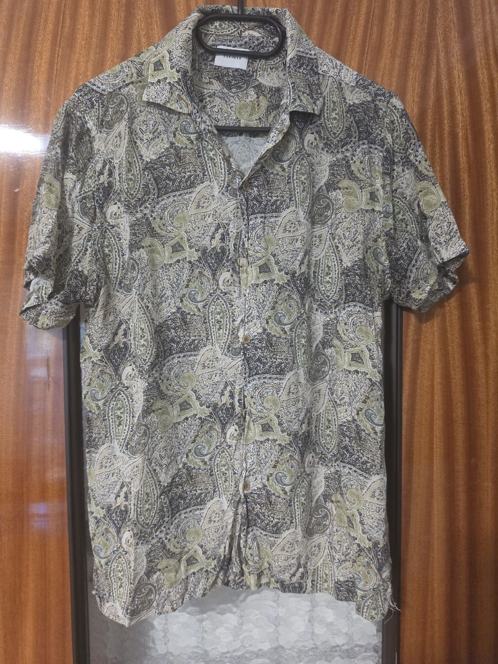 Camicie: Chemise manche courte motif cachemire – Usato da Genève venduto da rocco.m 1