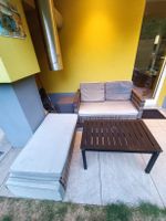 Kleine Outdoor-Lounge inkl. Tisch