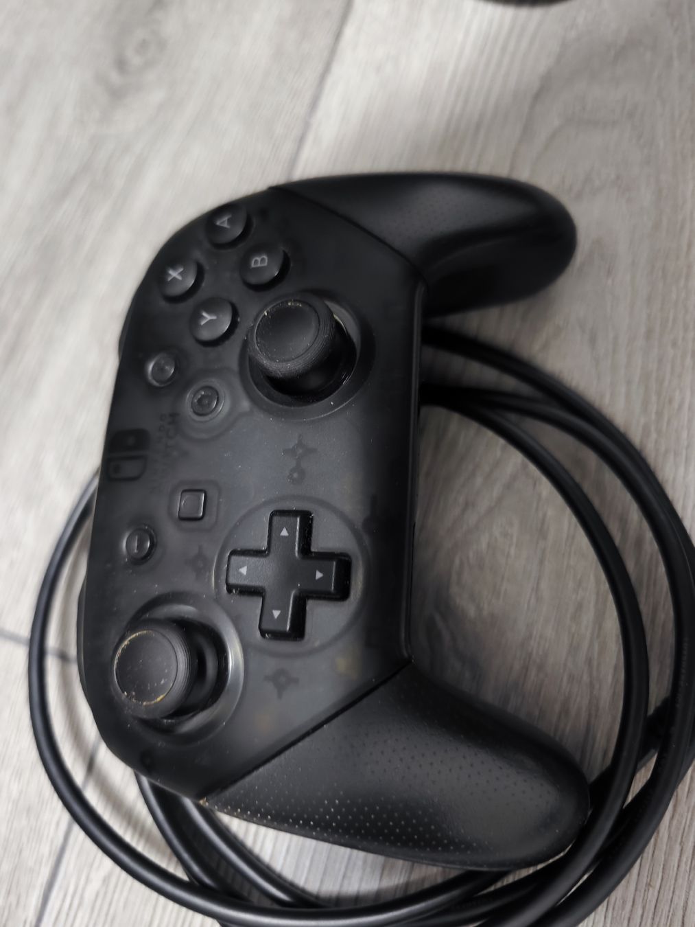 Manettes: Nintendo switch pro controller  – D'occasion à Balsthal par tudorf 3